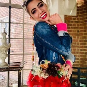 Stunning Sex and the City Mary Frances Embellished Vibrant Purse